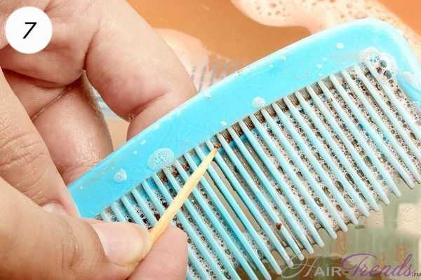 Как почистить расческу от грязи и жира в домашних условиях