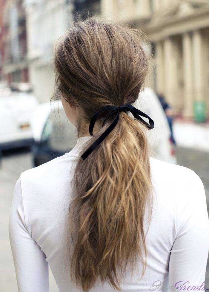 Прическа Кейт Миддлтон – бархатный бантик для волос