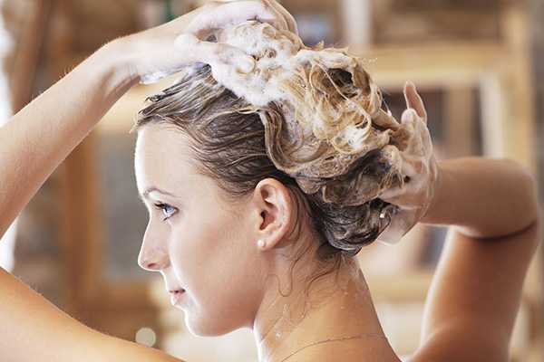Как часто нужно мыть волосы шампунем?