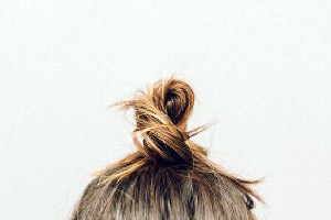 Выпадение волос на фоне стресса - как остановить?