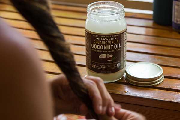 Действительно ли кокосовое масло вредно для волос